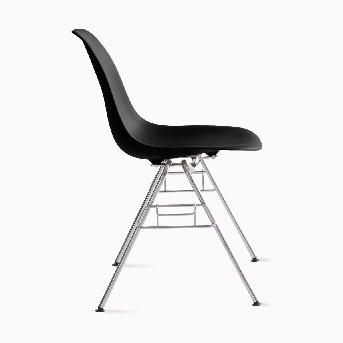 Herman Miller Eames Stacking Shell Chair Herman Miller Eames Stacking Shell Chair