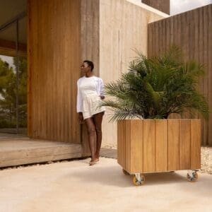 Vondom Vineyard XL-Planter With Wheels