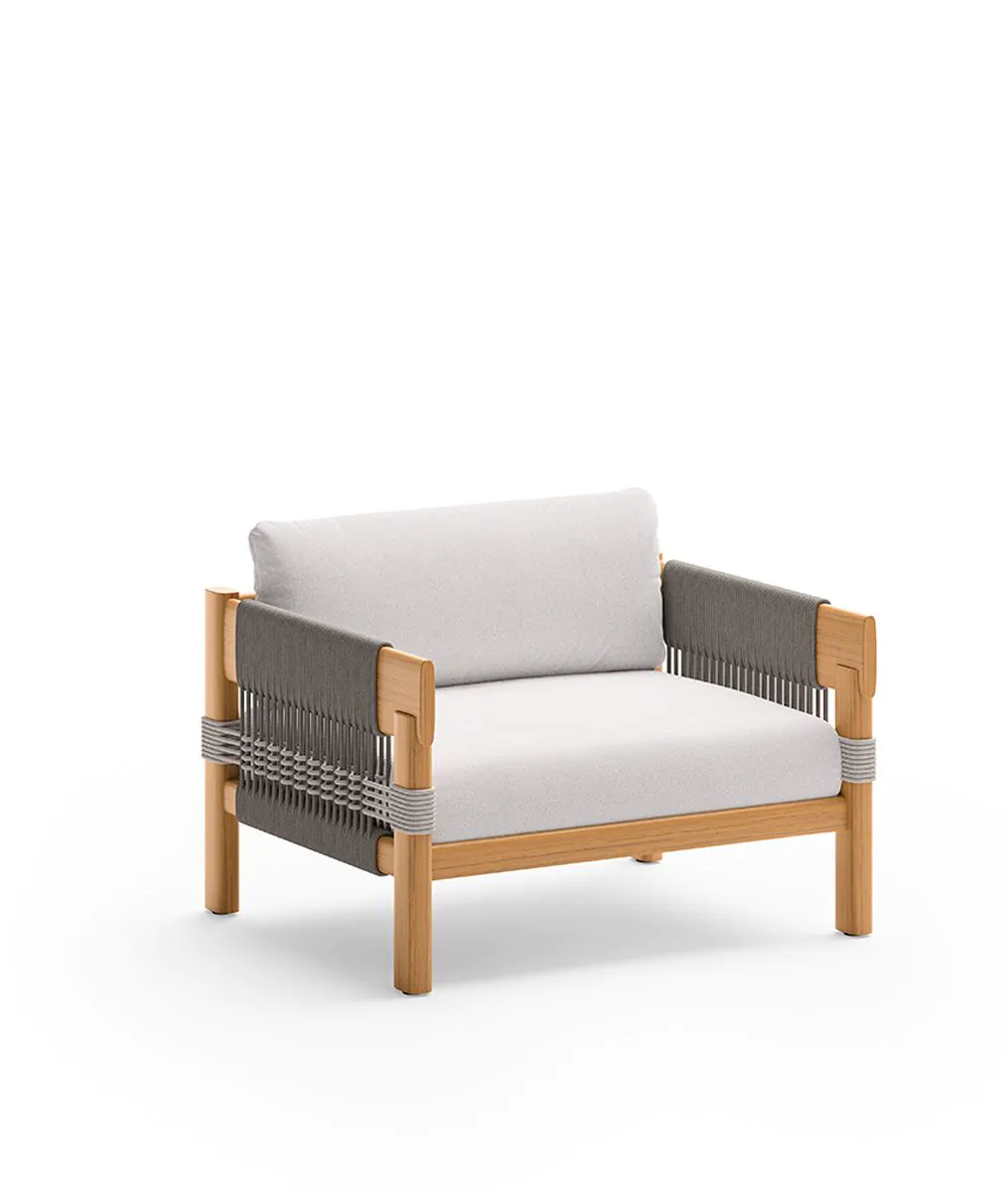 Unopiu Cora armchair in teak and rope with cushions