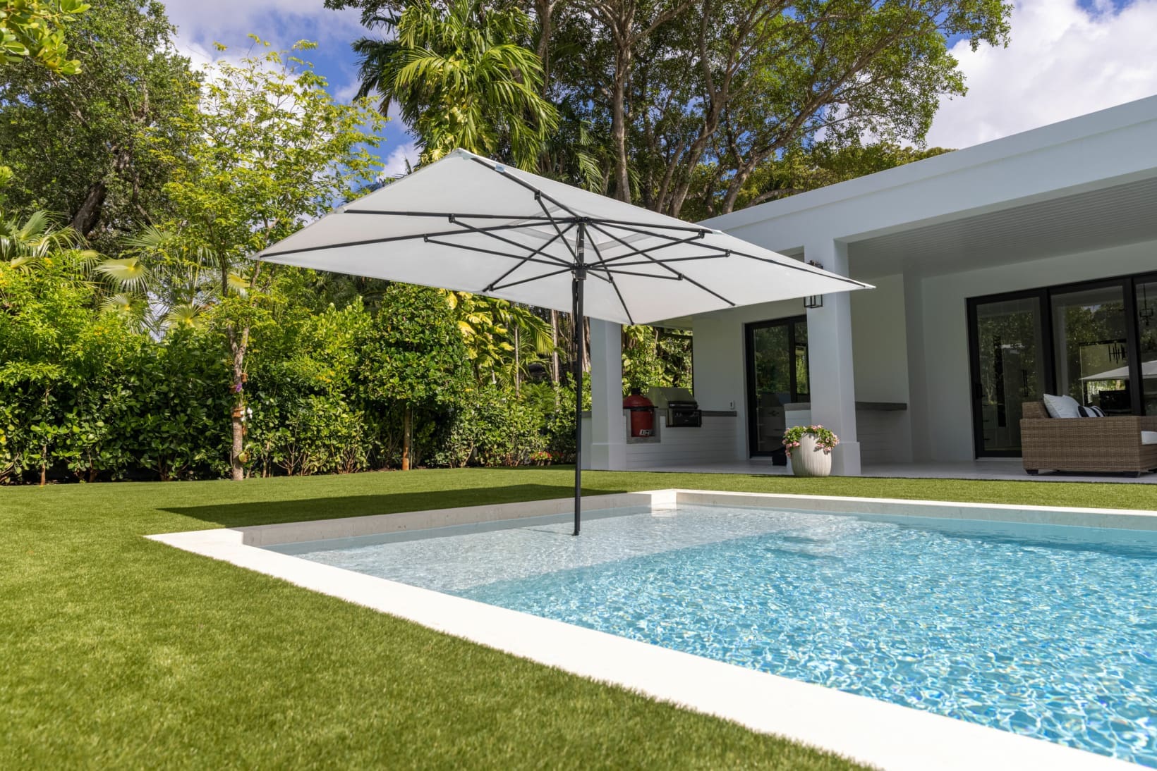 Tuuci Ocean Master Max Classic Umbrella Tuuci Ocean Master Max Classic Umbrella